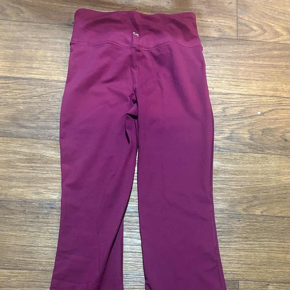 GAP Fit Maroon Activewear Top